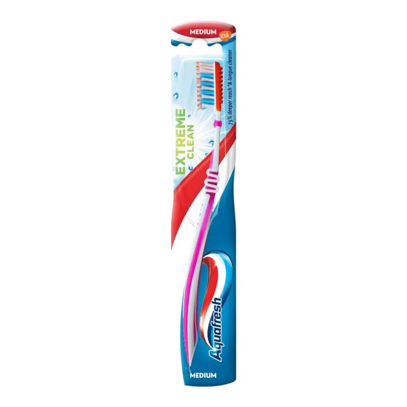 Aquafresh periuta de dinti medium Extreme Clean